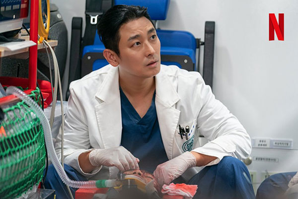 The Trauma Codes: Heroes on Call (ชั่วโมงโกงความตาย) [2025]