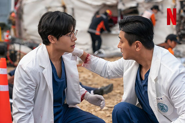 The Trauma Codes: Heroes on Call (ชั่วโมงโกงความตาย) [2025]